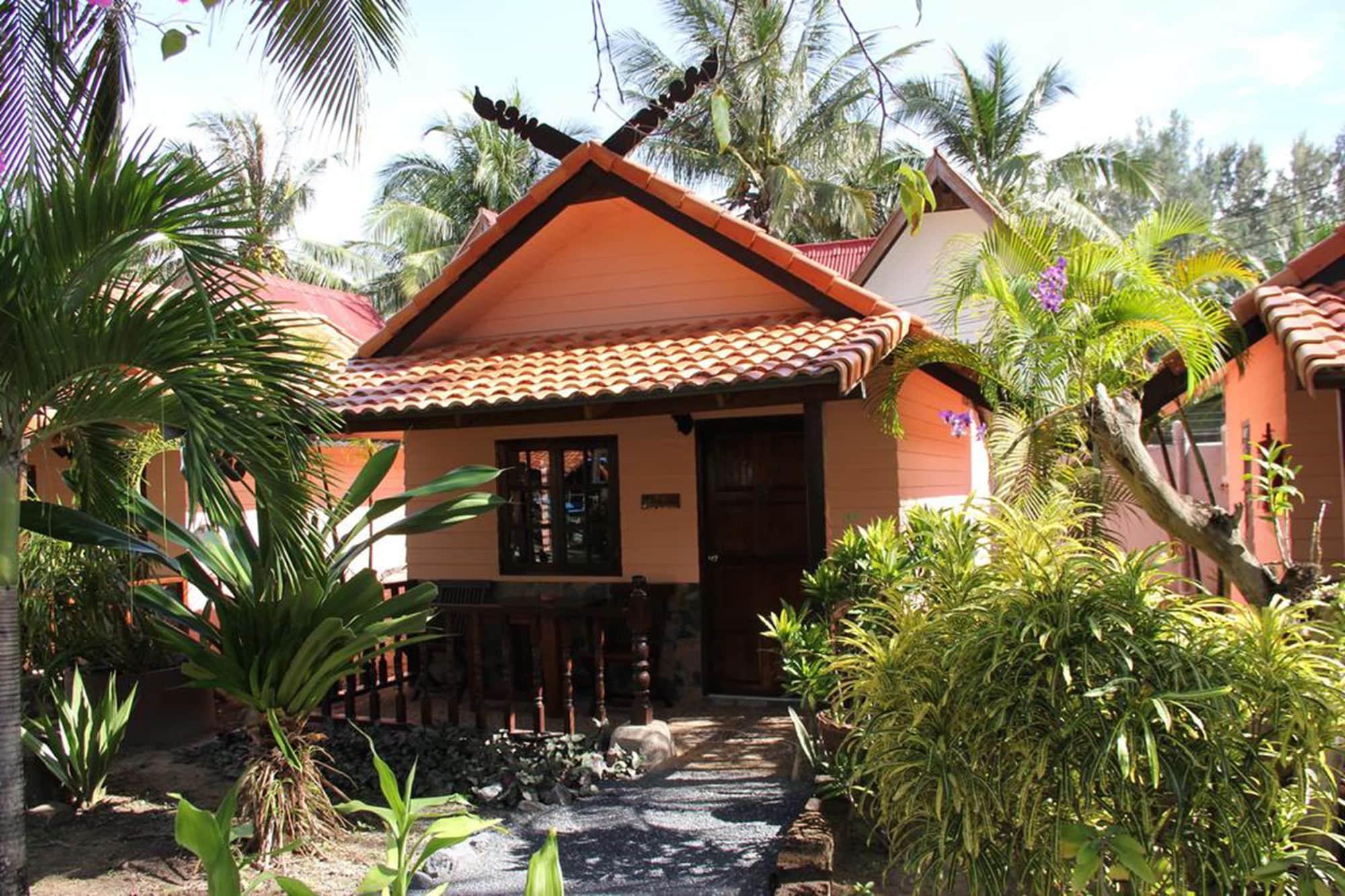 Laguna Beach Club Resort Koh Lanta Exterior photo