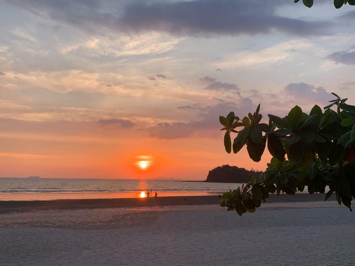 Laguna Beach Club Resort Koh Lanta Exterior photo
